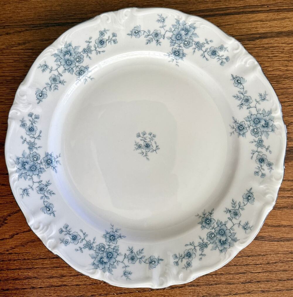 Winterling Bavaria Renaissance Porcelain 10” Dinner Plate Blue Floral Platinum